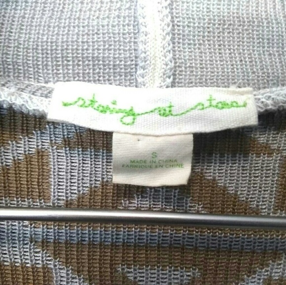 Urban Outfitters Staring at Stars sweater, sz S - Picture 3 of 3